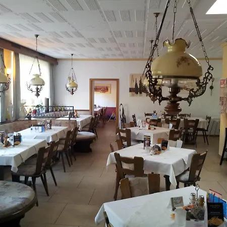 Landgasthof Zum Heiligenberg 3* 松特拉