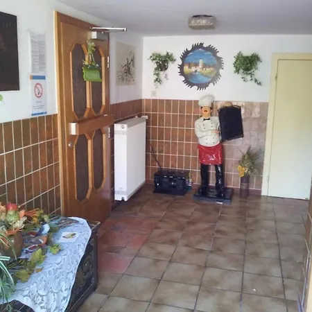 Landgasthof Zum Heiligenberg 酒店 3*